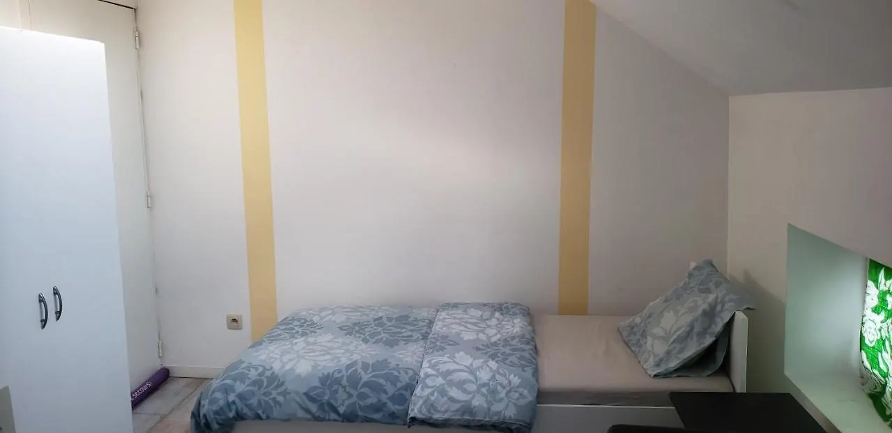 Residence Mantekila Marcinelle Apartment